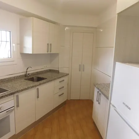 Lejlighed Playamar Beach&pool Seaview, 5 Min From The *