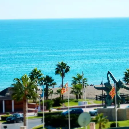 דירה Playamar Beach&pool Seaview, 5 Min From The